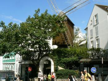 Montmartre-Moulin-de-la-Galette.jpg