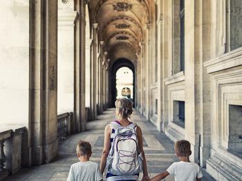 visite-louvre-famille-gal-1